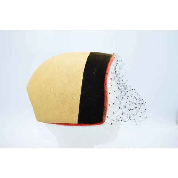 1950s Brown Velvet Beige Straw Netted Fascinator - Picture 3 of 7